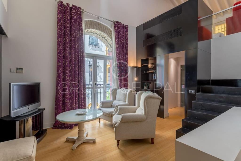 Vakantiehuis Ad10 Full House Near Cathedral By Antonia Diaz Street